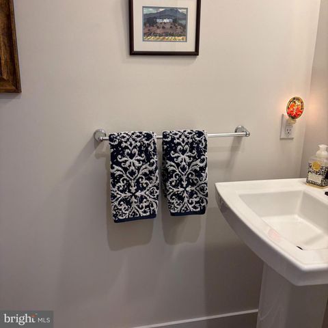 585 TRIFECTA RD, Downingtown, PA 19335