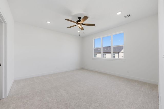 520 E Elmwood St, Park City, KS 67147