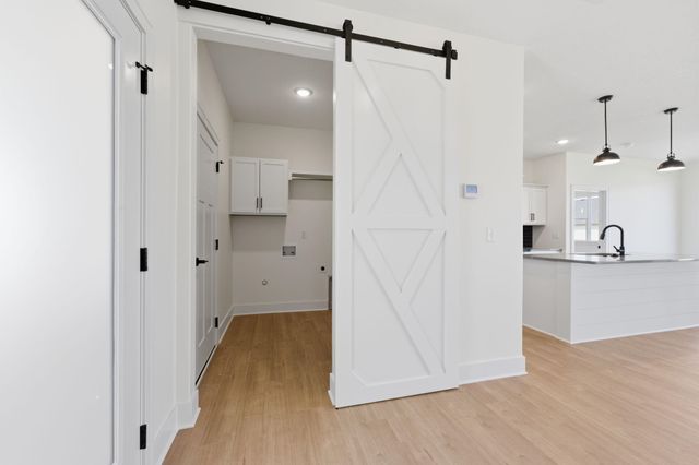 520 E Elmwood St, Park City, KS 67147