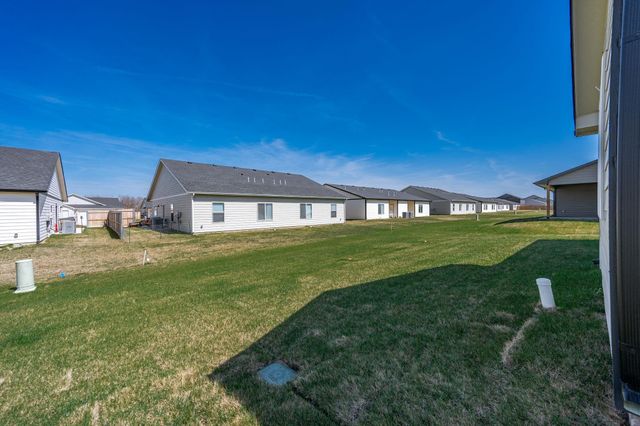 520 E Elmwood St, Park City, KS 67147