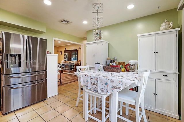 4079 Dahl Dr, Green Acres, FL 33463