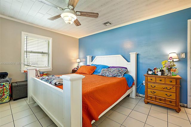 4079 Dahl Dr, Green Acres, FL 33463