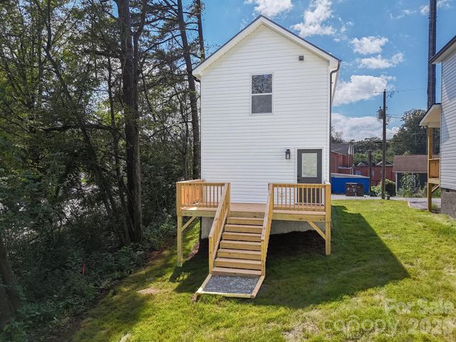 11 Baldwin Street, Asheville, NC 28803