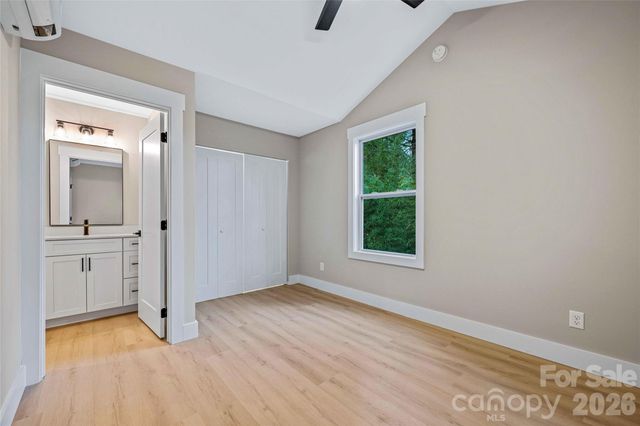 11 Baldwin Street, Asheville, NC 28803
