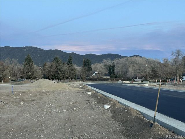 202 Tenderfoot Rd, Salida, CO 81201