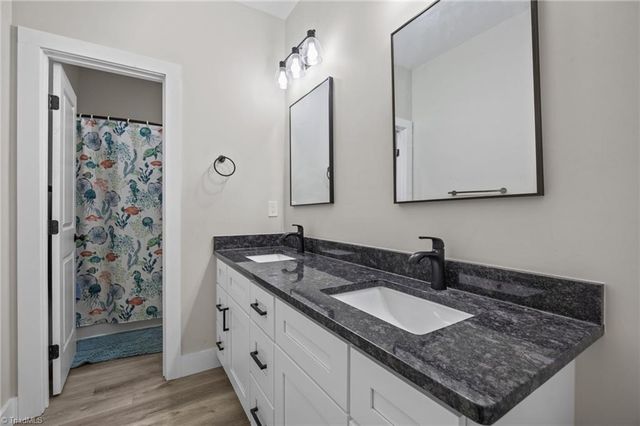 43 Robbins Circle, Lexington, NC 27292