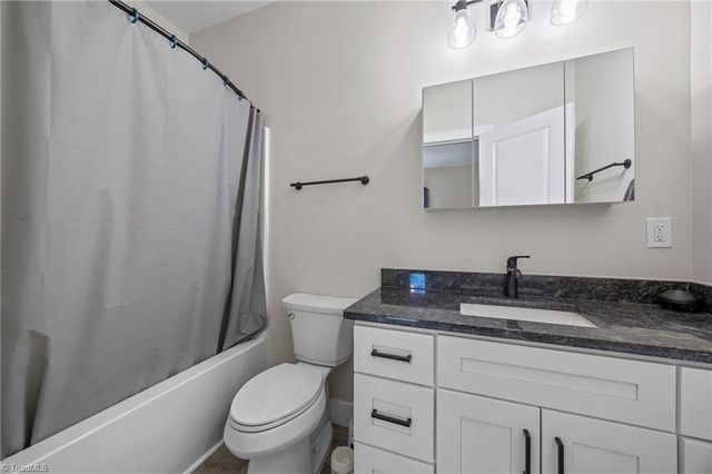 43 Robbins Circle, Lexington, NC 27292