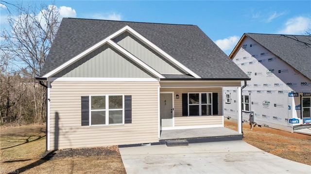 43 Robbins Circle, Lexington, NC 27292