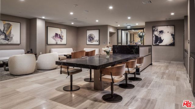 728 N Sweetzer Avenue 208, West Hollywood, CA 90069