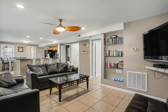 401 25th Ave. S, North Myrtle Beach, SC 29582