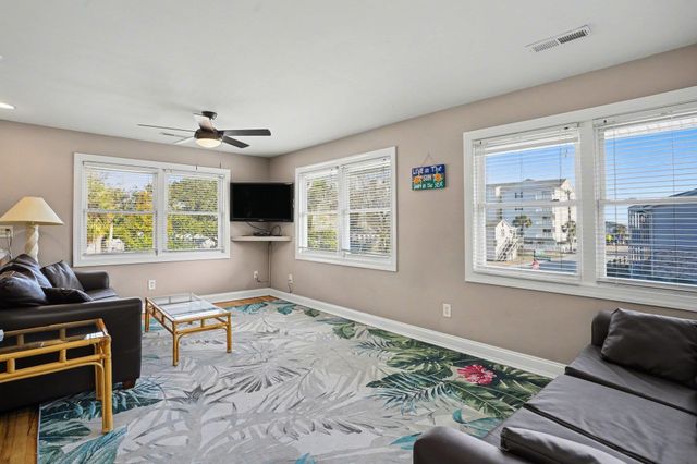 401 25th Ave. S, North Myrtle Beach, SC 29582