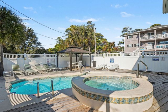 401 25th Ave. S, North Myrtle Beach, SC 29582