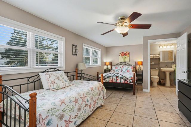 401 25th Ave. S, North Myrtle Beach, SC 29582