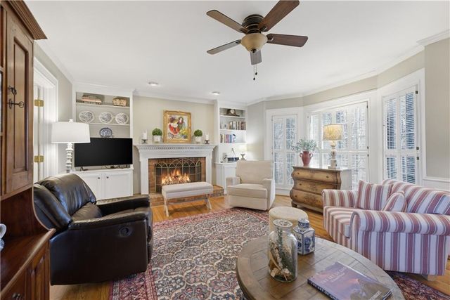 10985 Wilshire Chase Drive, Johns Creek, GA 30097