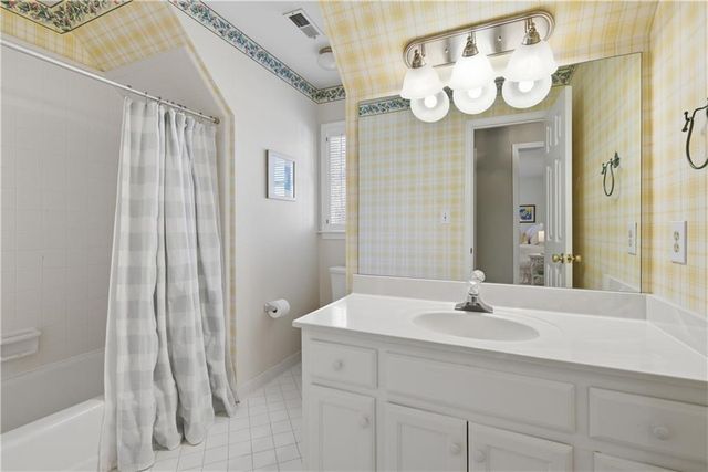 10985 Wilshire Chase Drive, Johns Creek, GA 30097