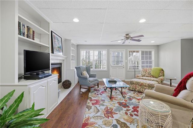 10985 Wilshire Chase Drive, Johns Creek, GA 30097