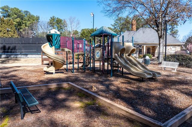 10985 Wilshire Chase Drive, Johns Creek, GA 30097