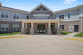 1427 34th Avenue SW 213, Altoona, IA 50009