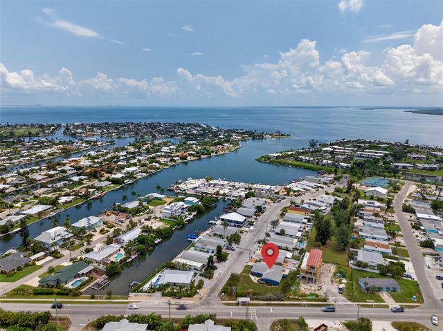401 63RD STREET, Holmes Beach, FL 34217