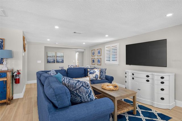 401 63RD STREET, Holmes Beach, FL 34217