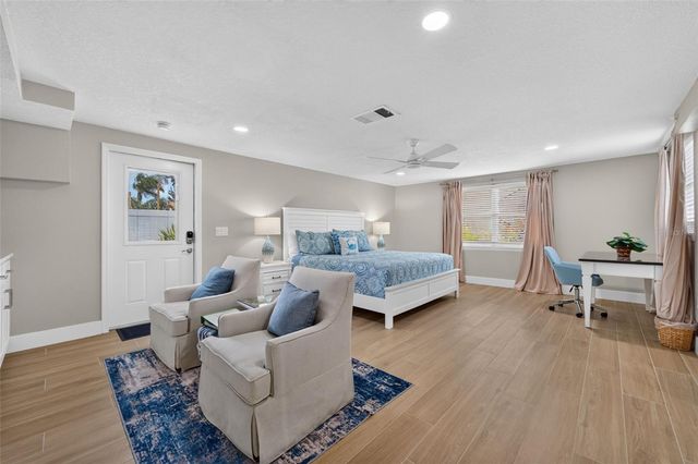401 63RD STREET, Holmes Beach, FL 34217