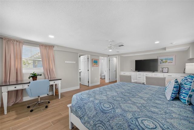 401 63RD STREET, Holmes Beach, FL 34217