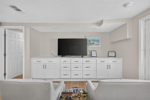 401 63RD STREET, Holmes Beach, FL 34217
