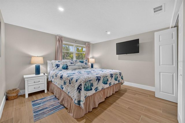 401 63RD STREET, Holmes Beach, FL 34217