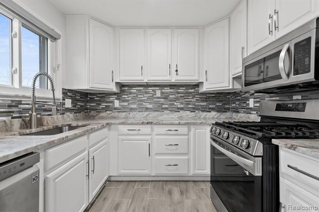 30684 Gladys Avenue, Westland, MI 48185