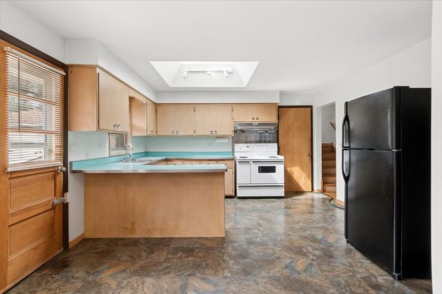 540 Bluebell Court, Lisle, IL 60532