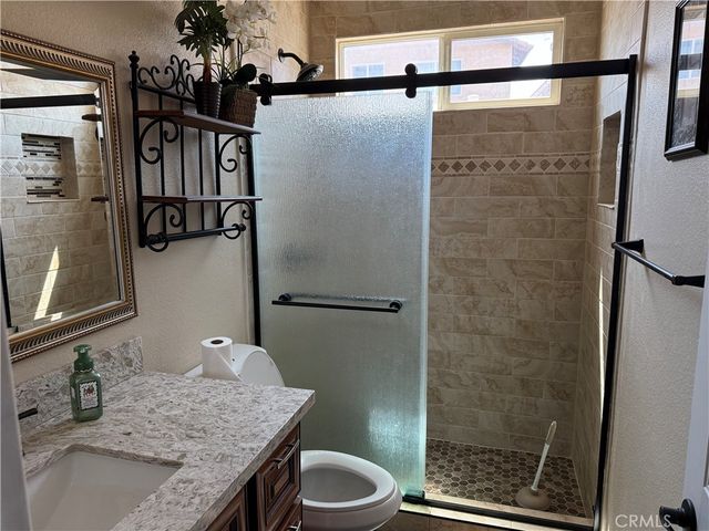 12244 Knobhill, Victorville, CA 92392