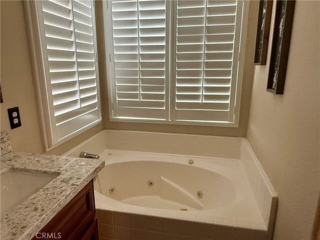 12244 Knobhill, Victorville, CA 92392