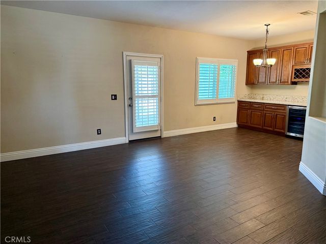 12244 Knobhill, Victorville, CA 92392