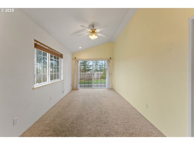 1183 LOOKINGGLASS Rd, Roseburg, OR 97471