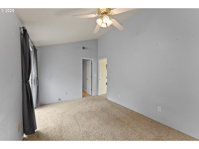 1183 LOOKINGGLASS Rd, Roseburg, OR 97471