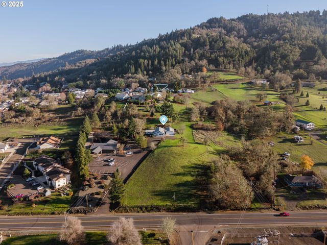 1183 LOOKINGGLASS Rd, Roseburg, OR 97471