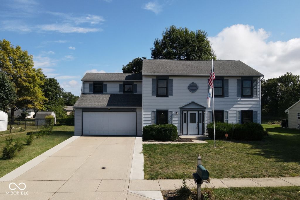 555 Hyannis Drive, Avon, IN 46123