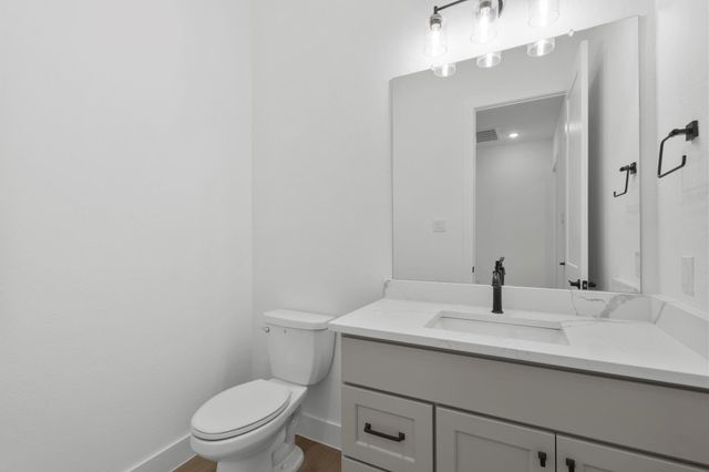 12223 Warbler Drive, Mont Belvieu, TX 77523