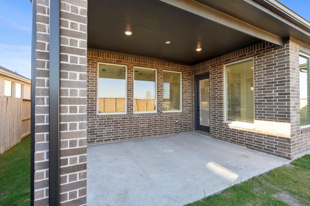 12223 Warbler Drive, Mont Belvieu, TX 77523