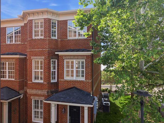 752 Wedgewood Park, Nashville, TN 37203