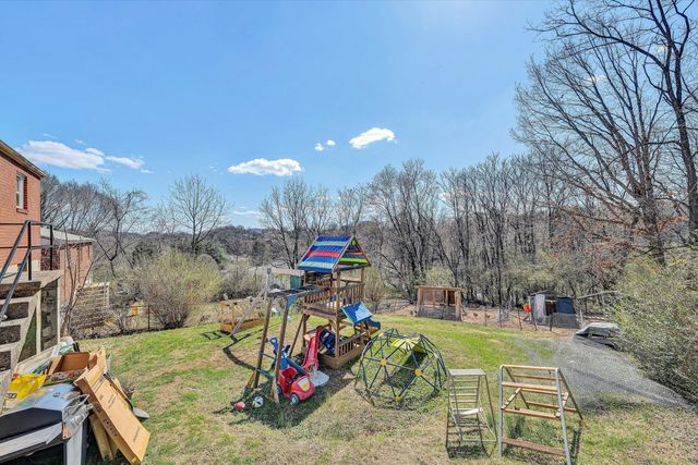 4218 Moomaw AVE, Roanoke, VA 24017