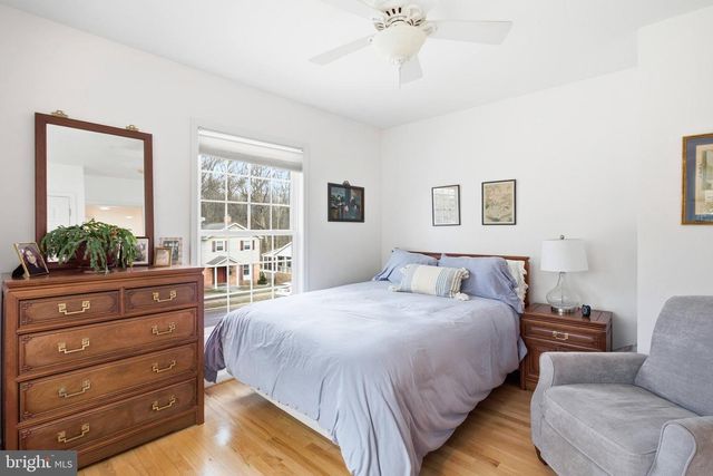 8130 BRIAR CREEK DR, Annandale, VA 22003