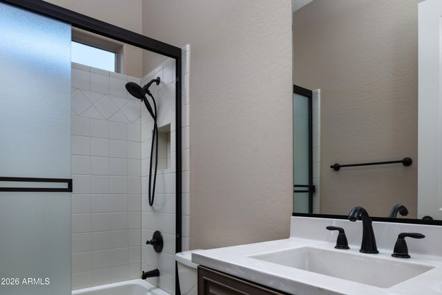 5111 S CUPERTINO Drive, Gilbert, AZ 85298