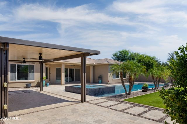 5111 S CUPERTINO Drive, Gilbert, AZ 85298