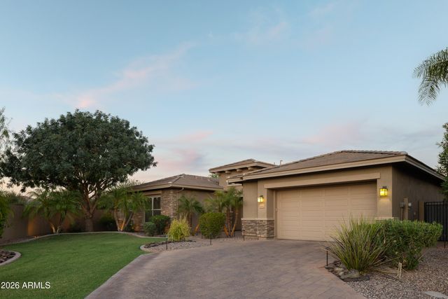5111 S CUPERTINO Drive, Gilbert, AZ 85298
