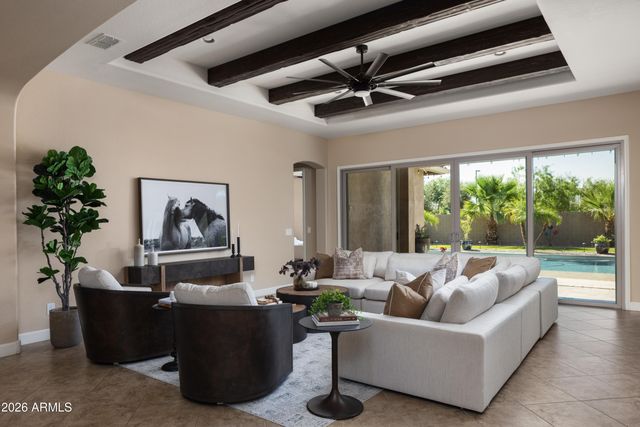 5111 S CUPERTINO Drive, Gilbert, AZ 85298