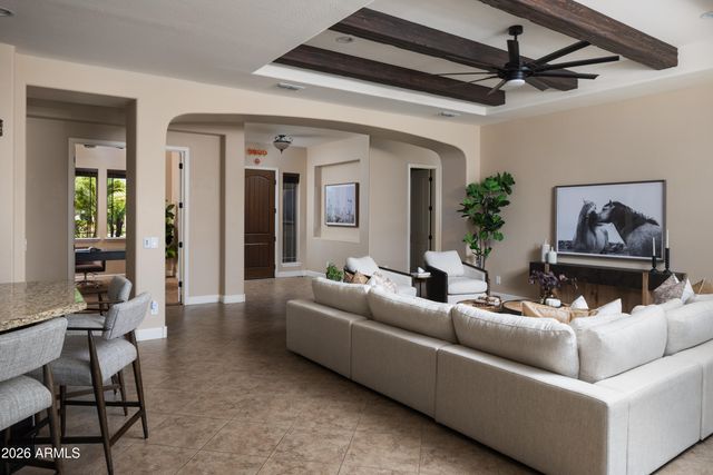 5111 S CUPERTINO Drive, Gilbert, AZ 85298