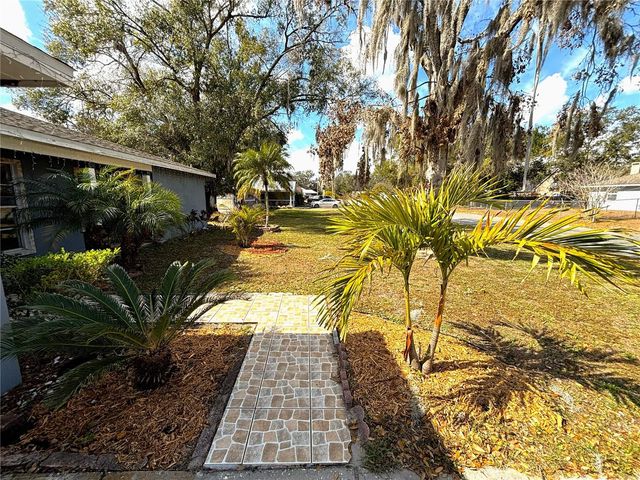 2324 CREEK SIDE DRIVE, Lakeland, FL 33811