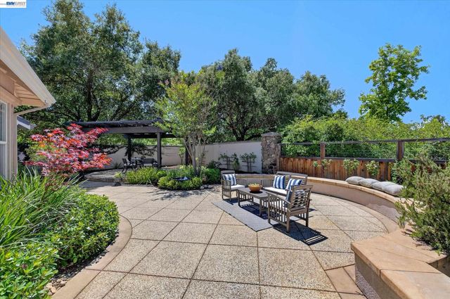 408 Cabonia Ct, Pleasanton, CA 94566