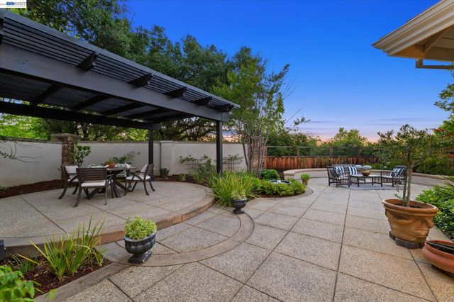 408 Cabonia Ct, Pleasanton, CA 94566